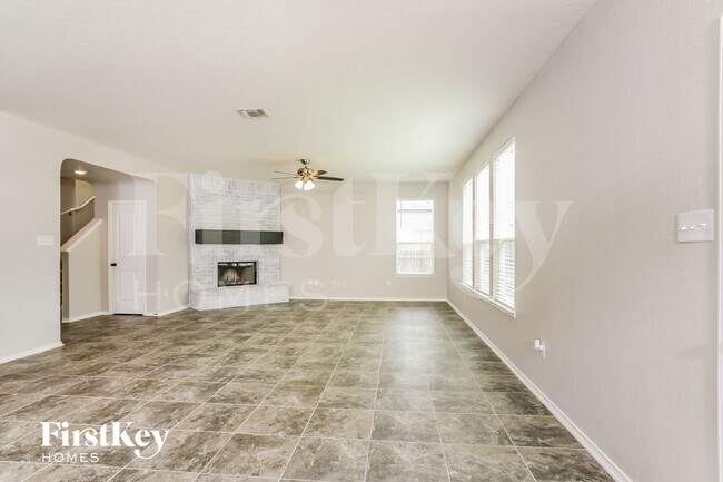 Photo - 15302 Cascade Point