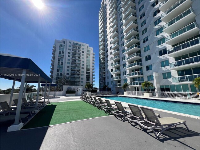 Photo - 2 Bed / 2 Bath | Terrazas Riverpark Village #804 – Miami