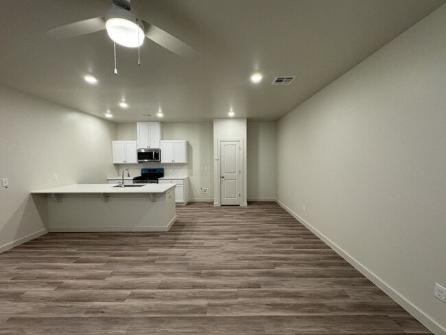 Photo - Luxury 3 Bedroom 2 Bathroom Duplex with 2 Car Garage in Bethany, Ok (ALL appliances included)