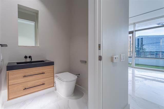 Photo - 2430 Victory Park Ln Condo Unit 1806