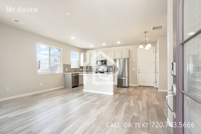 Photo - 1320 Hoyt St