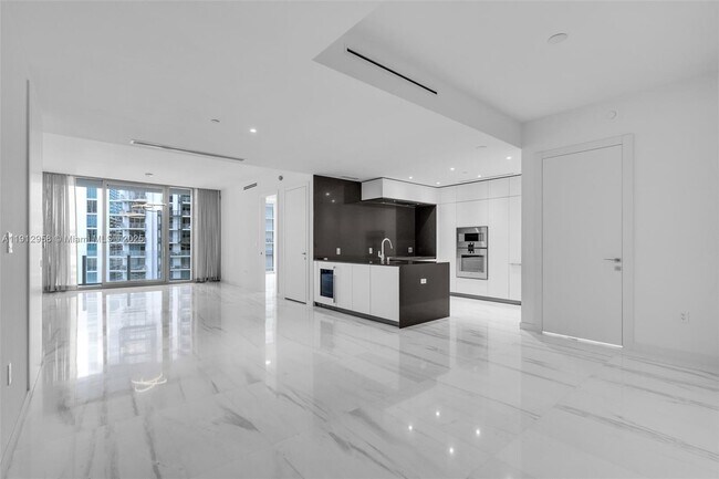 Photo - 300 Biscayne Blvd Way Unit 3009