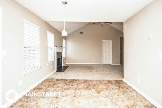 Photo - 7522 Clear Creek Approach