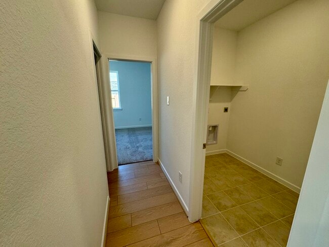 Photo - 9743 Lucky knot Ln