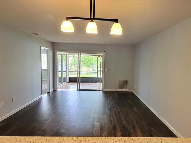 Photo - 48 Kings Colony Ct