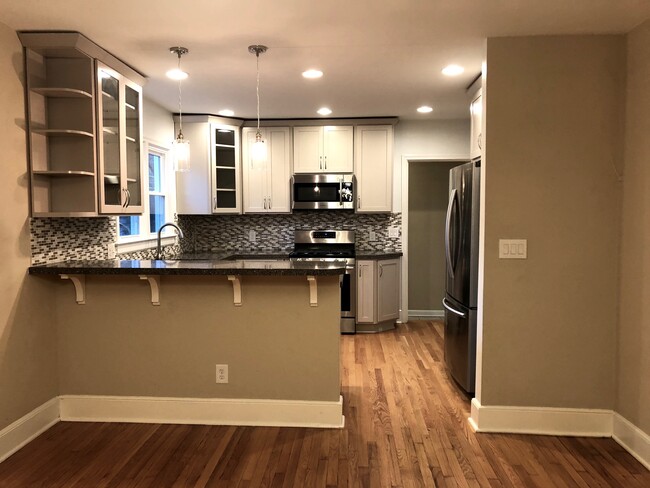 Renovated kitchen - 1401 N DUKE ST House