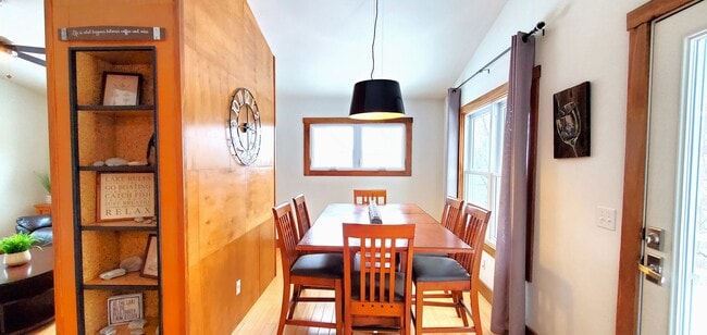 Photo - Fully Furnished Monthly Off-Season Gem!