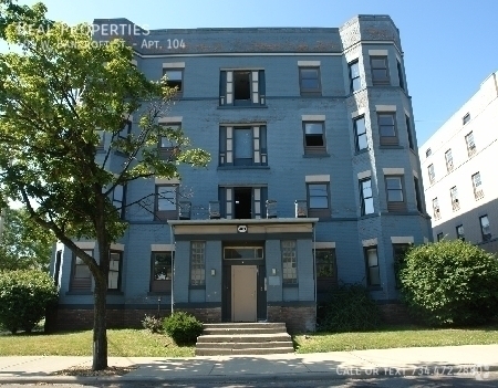 Building Photo - 401 W Bancroft St Unit Apt. 104