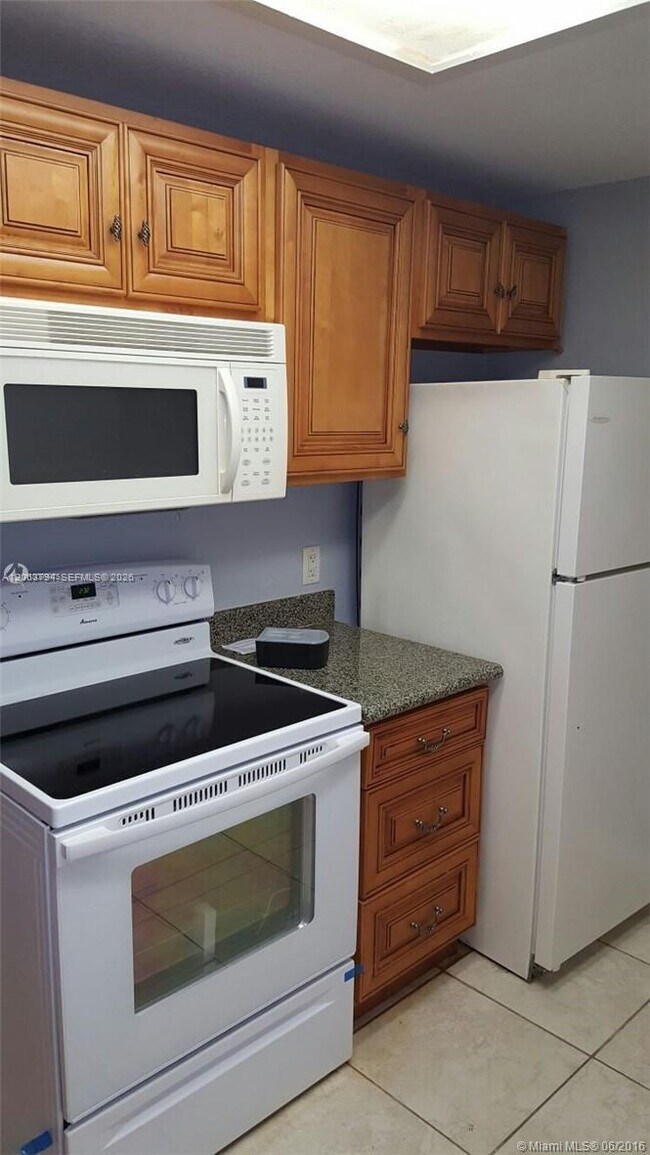 Photo - 7142 Southgate Blvd Unit 7142
