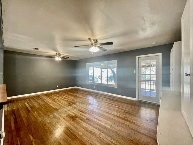 Photo - 4 Bedrooms in Oak Heights