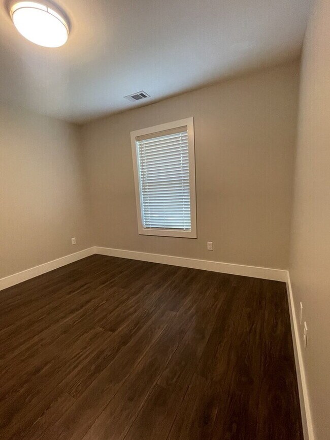 Photo - "Charming 4-Bedroom Retreat in Anderson with Spacious 1760 Sq Ft Layout - Your Perfect Home Awaits!"