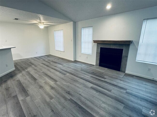 Building Photo - 4202 Duval Rd Rental