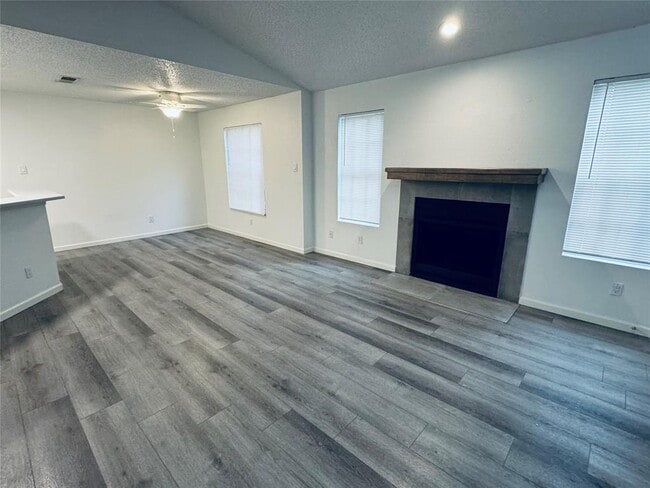 Building Photo - 4202 Duval Rd Rental