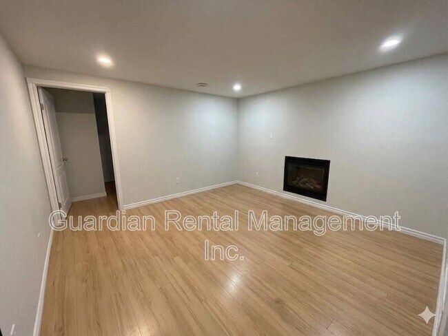 Photo - 2606 Woodlawn Ave Unité 2