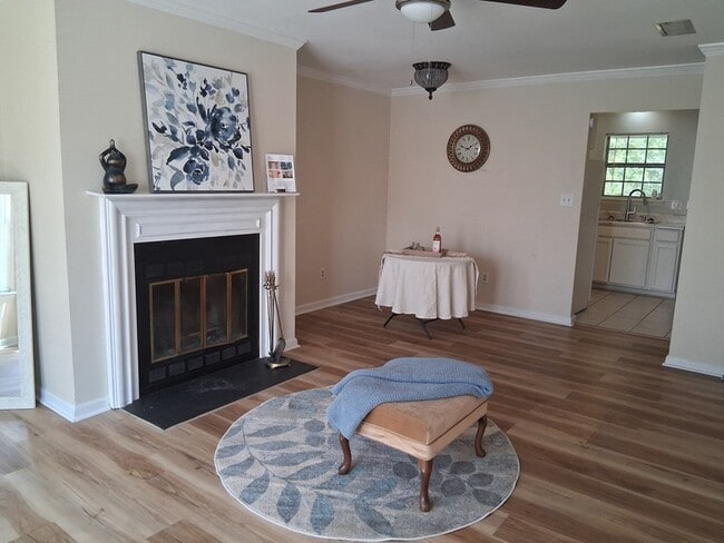 Photo - 125 Ellington Pl