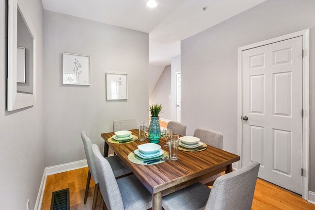 Photo - 2551 Grays Ferry Ave