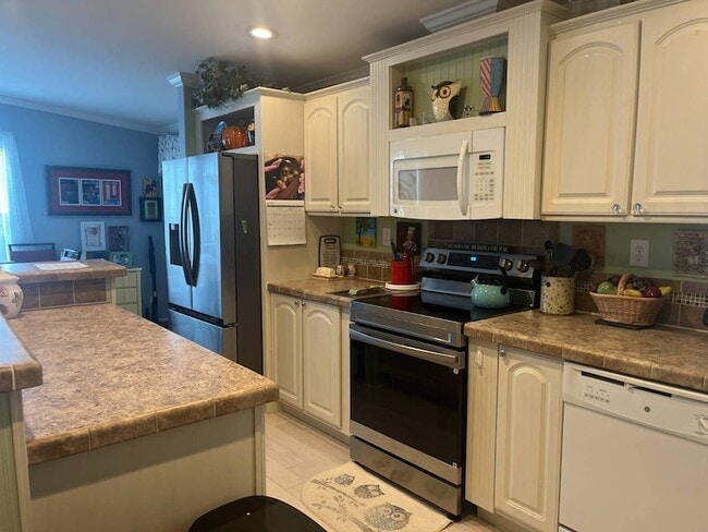 Photo - 5904 SW 59th Ln