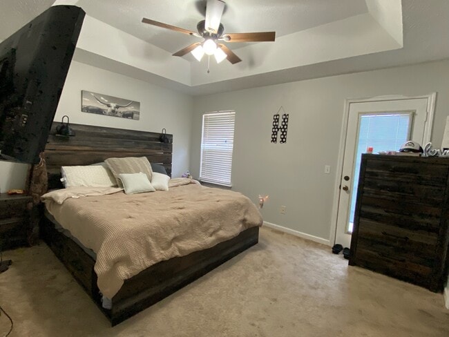 Photo - 122 Bluff View Dr