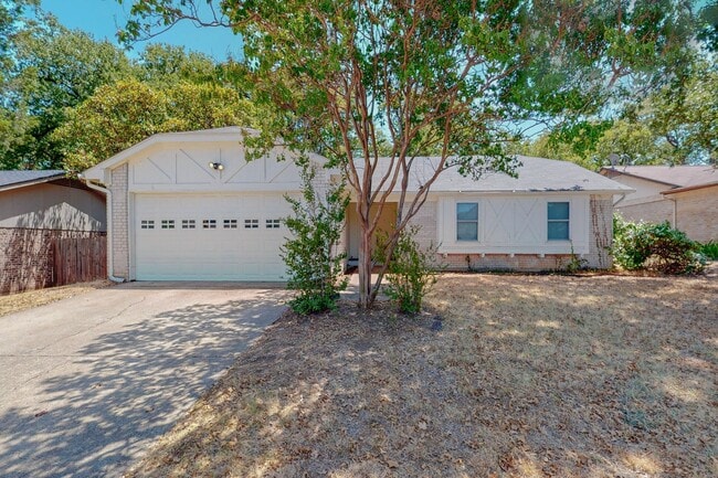 Available June 1st! 3 Bedroom 2 Bath East ... - Available June 1st! 3 Bedroom 2 Bath East ... Casa