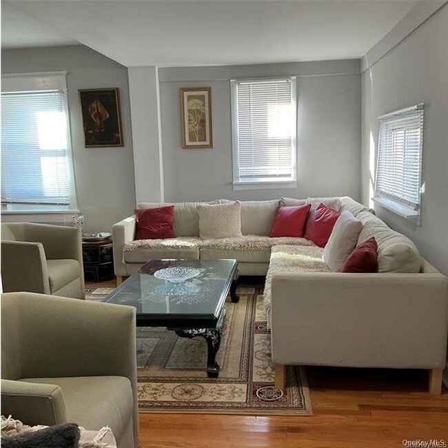 Building Photo - 3 Highland Ave