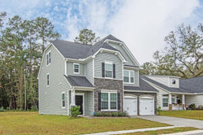 Photo - Tanner Plantation 3 story 6 Bedroom and 4....