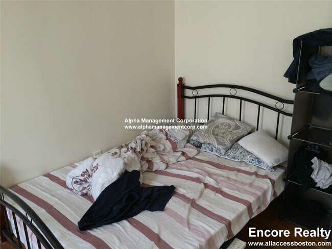 Photo - 349 Pleasant St