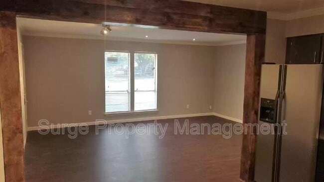 Photo - 1122 N Center St