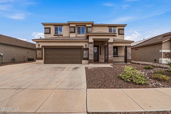 Building Photo - 14705 Tierra Escape Ave