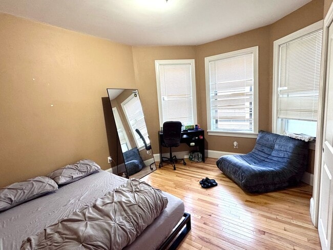 Photo - WOW!  MODERN 4 BED/2 BATH IN BRIGHTON - CENTRAL AIR, LAUNDRY IN-UNIT