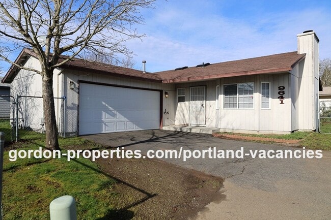 Building Photo - SE Schiller St - ranch style 3 bedroom home