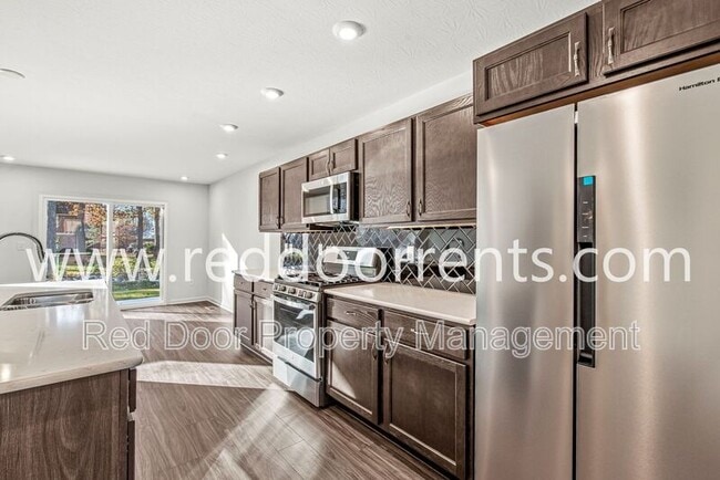 Photo - 6903 Oakdale Ln