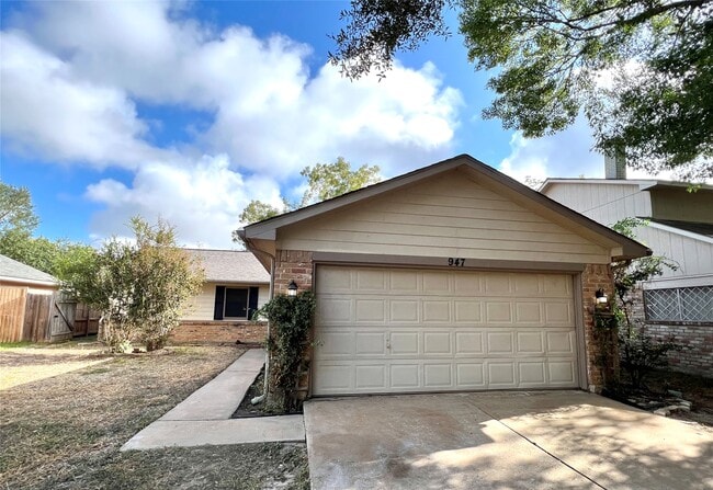 Photo - 947 Grand Jct Dr