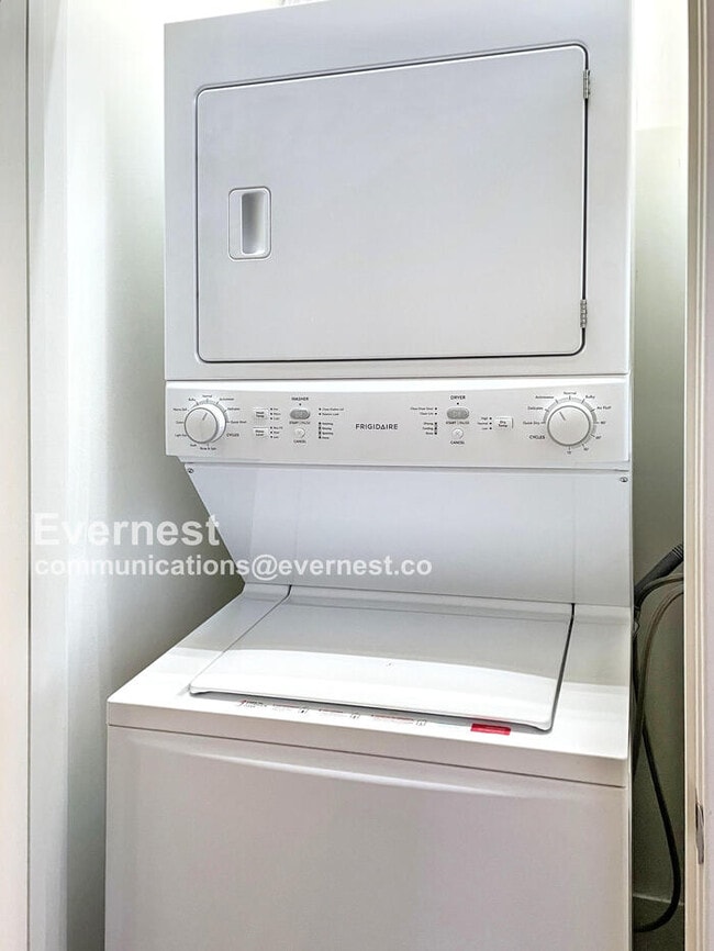 Photo - 17 W Main St Unit 204