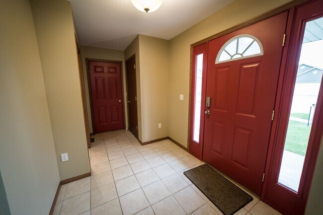 1842 S Rhode Island Ct