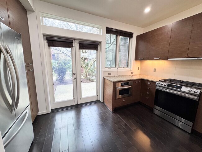 Photo - 1200 Bellevue Way NE