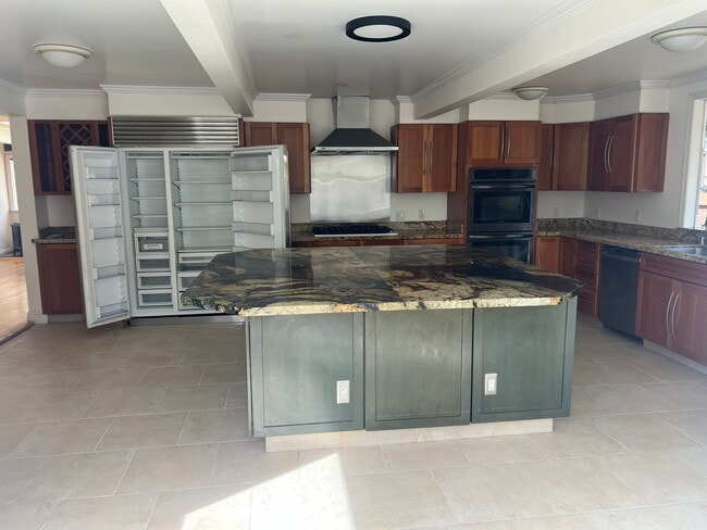 Photo - 6 Mount Hood Ct