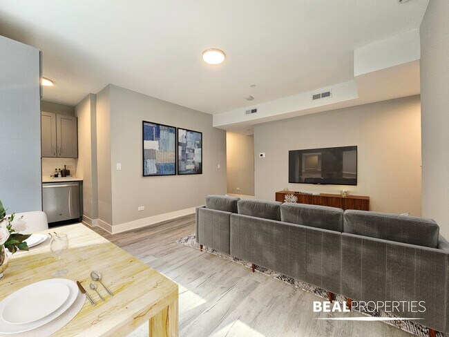 Photo - 1137 Oak Ave Unit 2