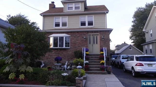 Building Photo - 22 Heuer St Unit 2-2 Rental