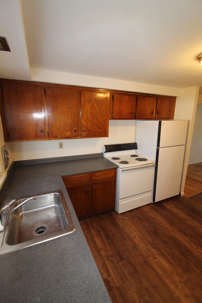 Photo - 340 Park Ave Unit B