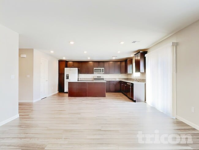Photo - 8958 Elk Ravine Dr