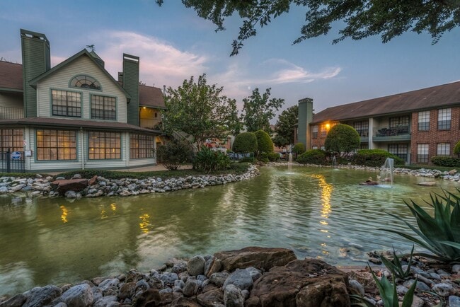 Crystal Falls Apartments