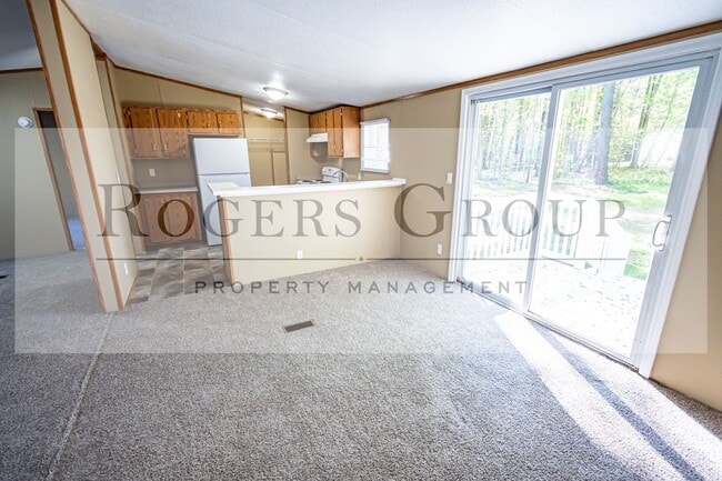 Photo - 156 Brunswick Ln