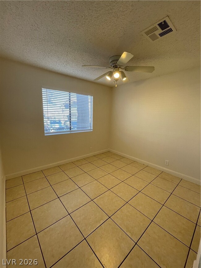 Photo - 3151 N Soaring Gulls Dr Unidad 1198