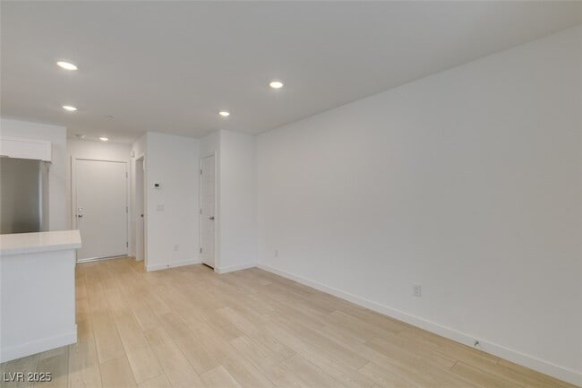 Photo - 945 Jigglypuff Pl