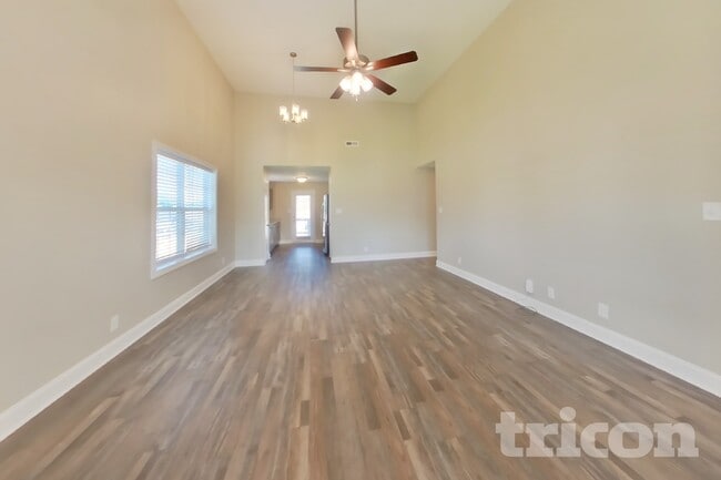 Photo - 1080 Dublin Dr