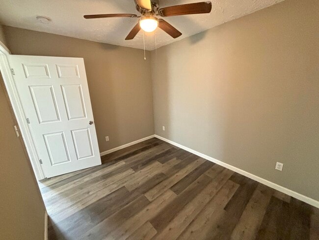 Photo - 108 Scott Dr