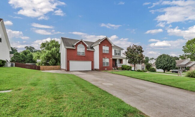 3332 Victoria Ct