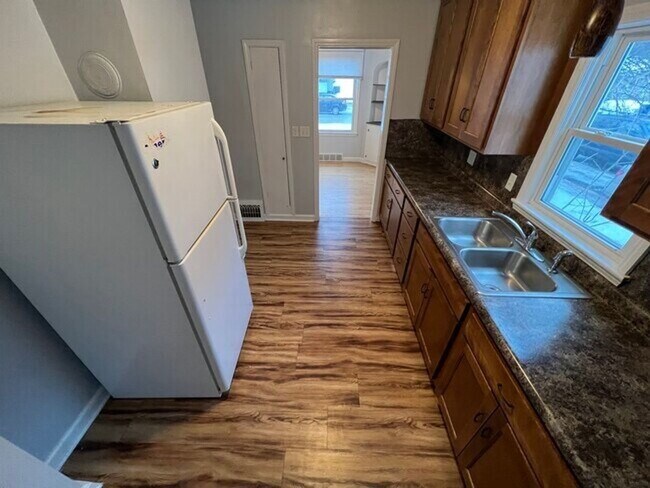 Photo - Click the “Apply Now” button or email wapmrentals@gmail.com for a prompt response.