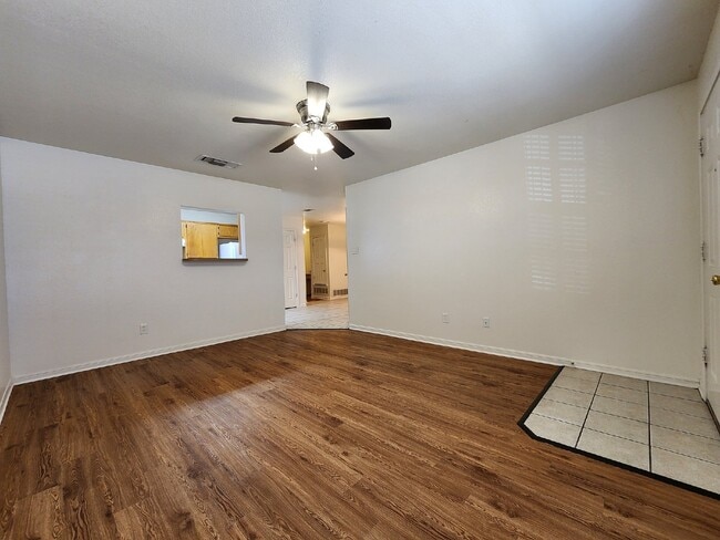303 Cedar Ridge Dr