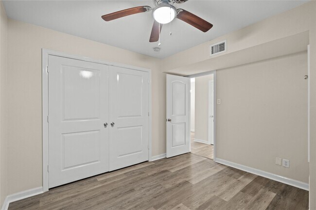 Photo - 102 The Strand Unit 3